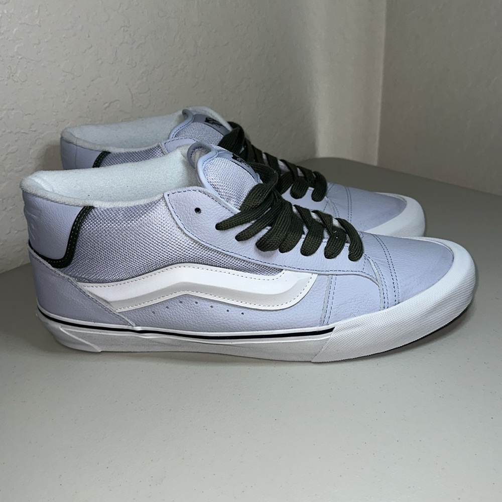 VANS KNU MID NEW, size 13, very comfy, last one! VN000CQ9CHA